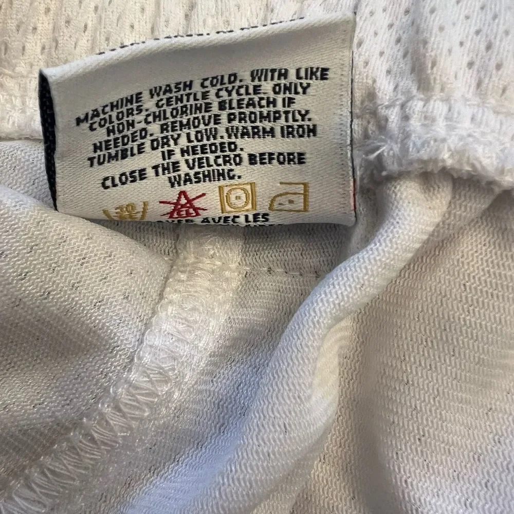 Vintage men’s Tommy Hilfiger Athletics 88 track pants size M brand new.